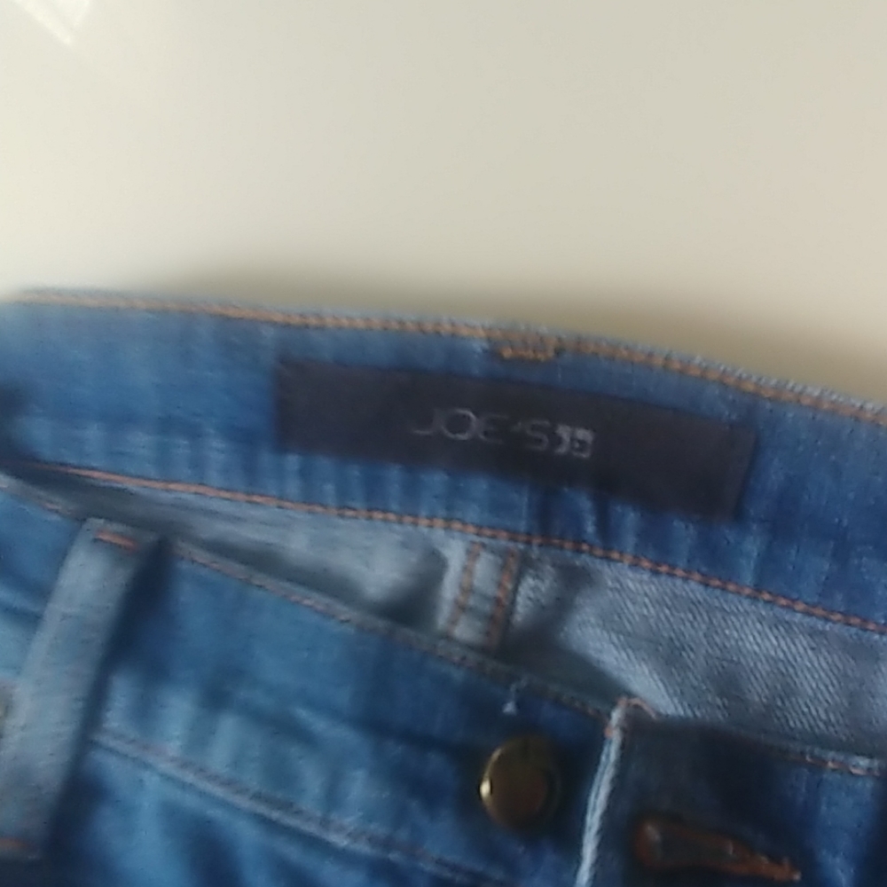 Blue Jeans - Picture 3 of 5
